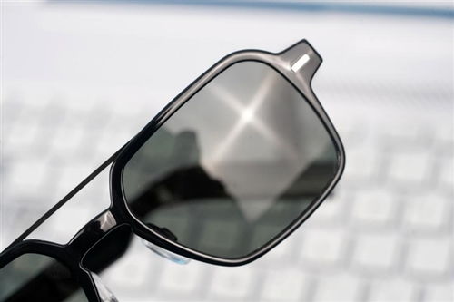 华为智能眼镜飞行员款图赏 不止是装饰，更是新一代听歌神器